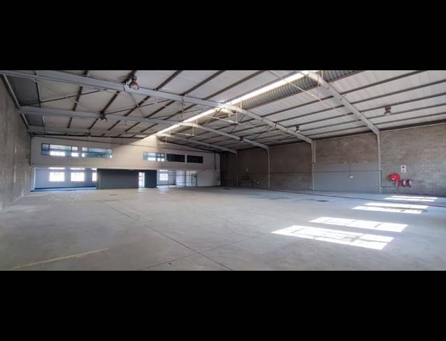1,033M² WAREHOUSE TO LET IN SAMRAND BUSINESS PARK